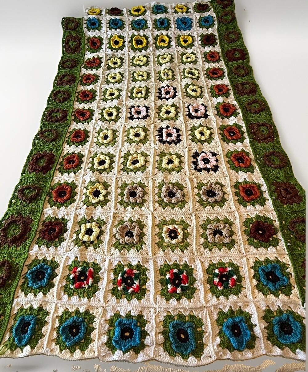 VTG Crochet Granny Square Puffy Floral Bed Throw Afghan Blanket Multicolor READ
